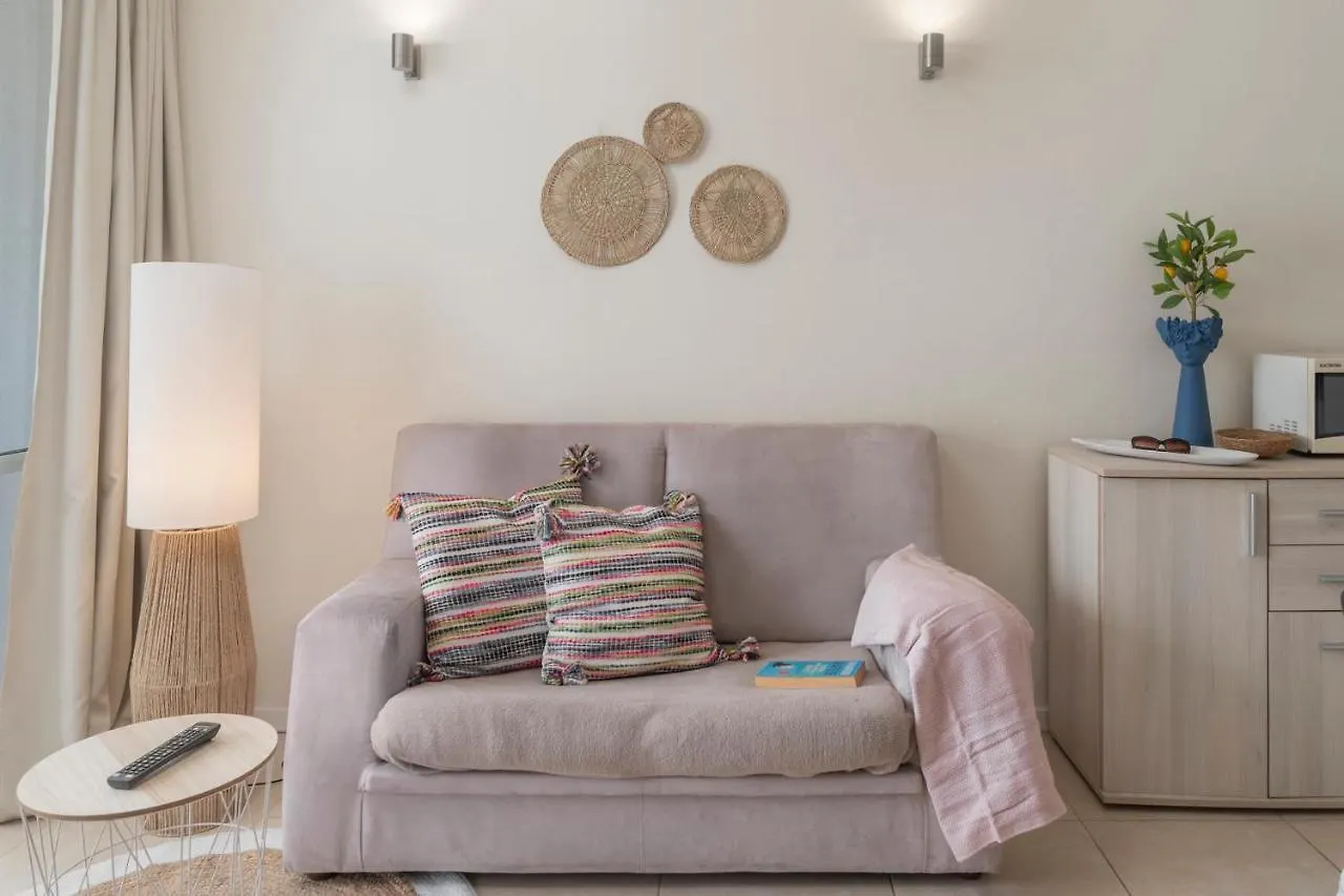 Apartamento Do Mar II By An Island Apart Funchal  Funchal (Madeira)