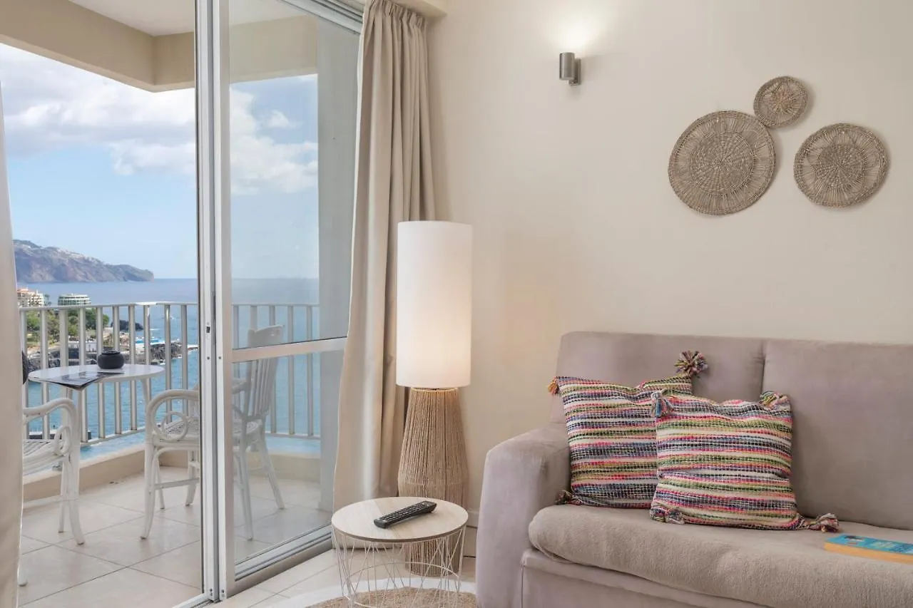 Appartamento Apartamento Do Mar II By An Island Apart Funchal  Portogallo