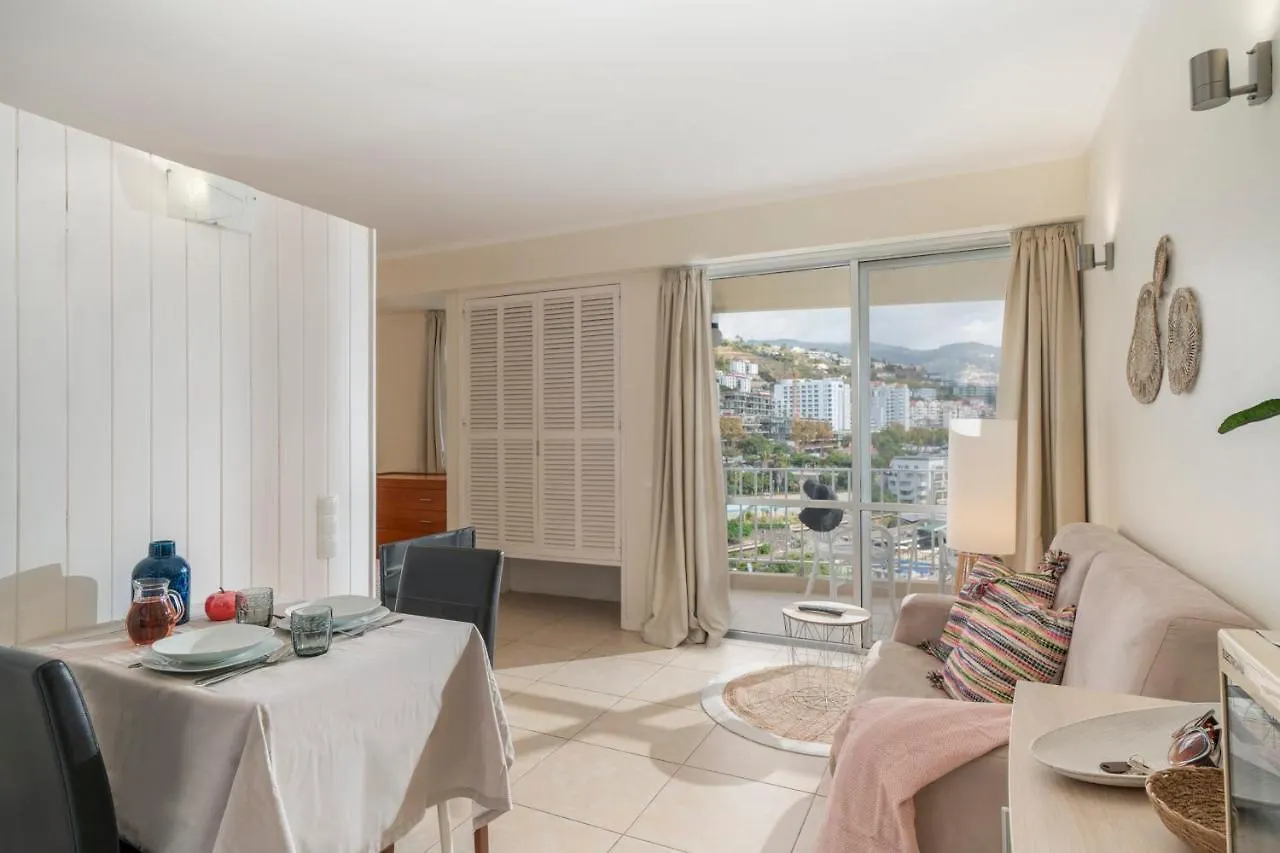 Apartamento Do Mar II By An Island Apart Funchal  0*, Funchal (Madeira)